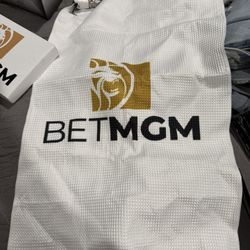 mgm grand golf balls and towel set 