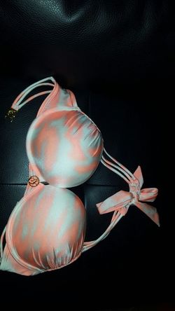 *** NEW VICTORIAS SECRET BOMBSHELL BIKINI TOP