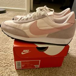 Nike Daybreak Barely Rose (Women's)