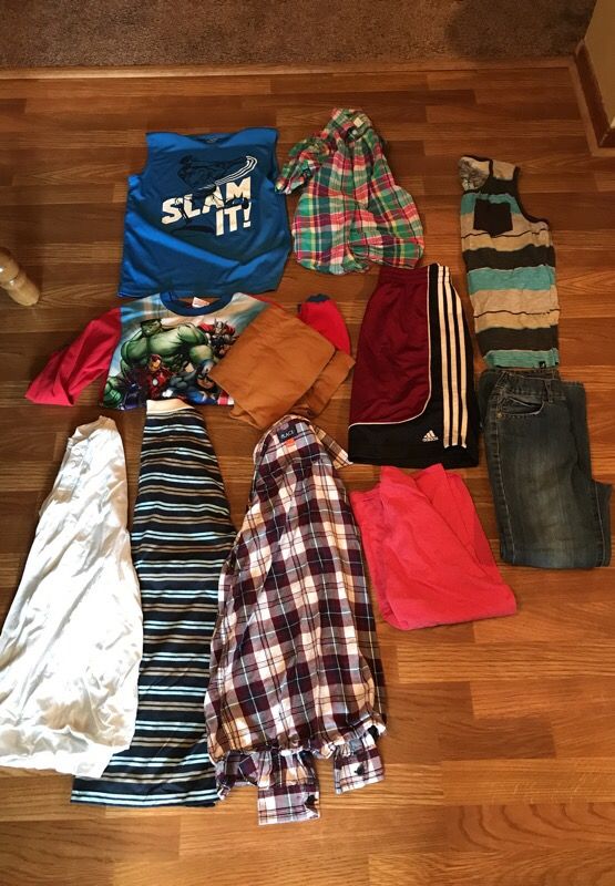 2 lots of kids clothes -