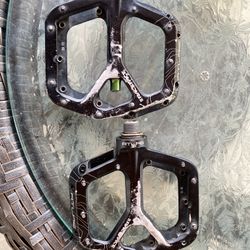 Race Atlas Pedals