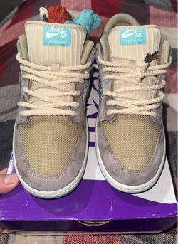 BNDS NIKE SB DUNK LOW BIG $ SAVINGS
