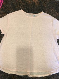 New girls pink old navy shirt