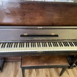Free Piano. Sounds Great. 