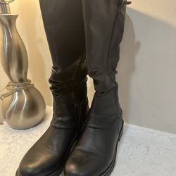 Black Boots