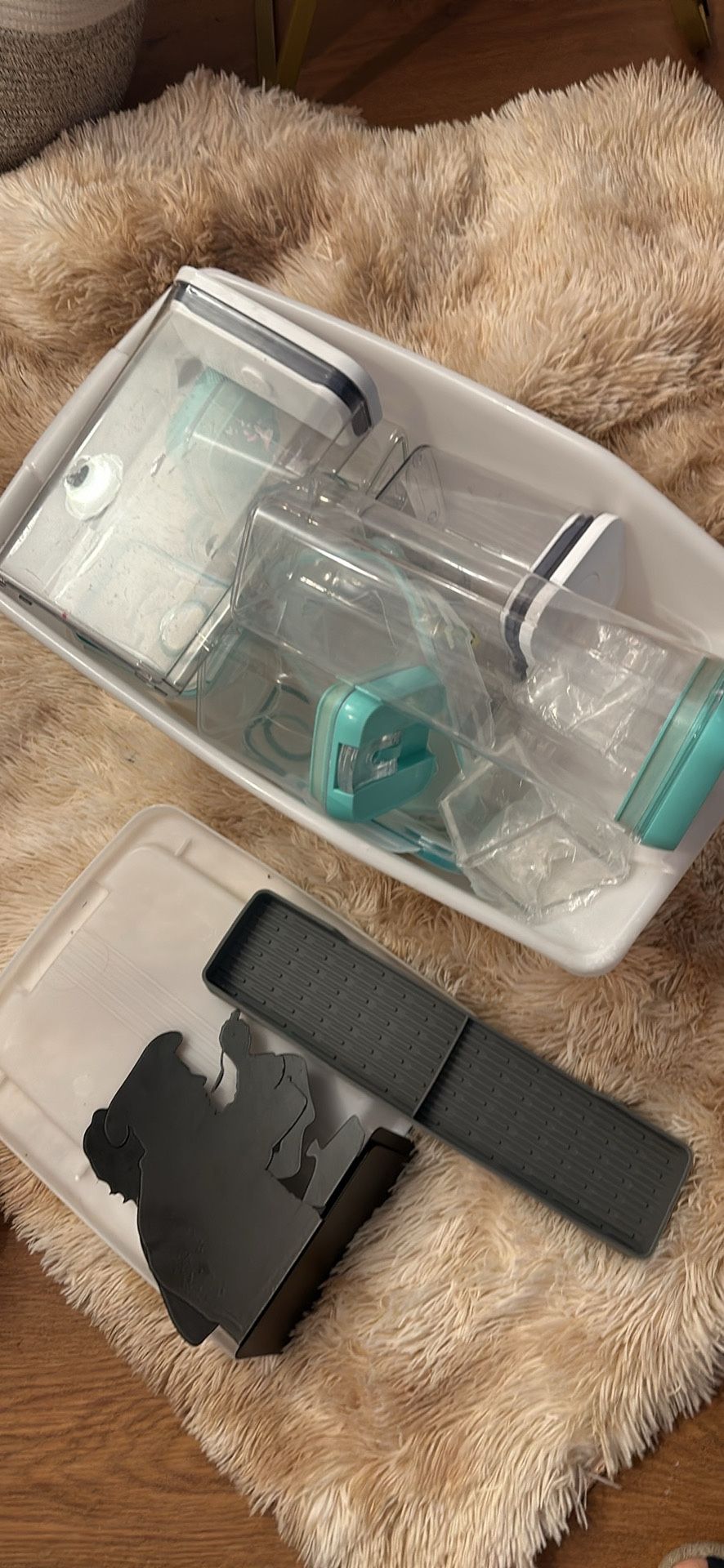 All Containers, Bins and items