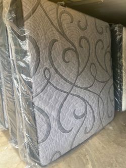 One left✅ Firm price ✅King 14”Mattresse luxury Pillowtop Comfort with handles/ Euro Pillowtop   14”Double Side