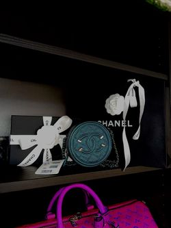 *Authentic* Chanel Iridescent Dark Turquoise Caviar Round Mini Crossbody Bag
