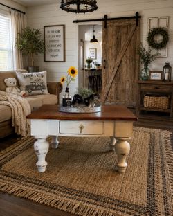 🌿Beautiful Solid Wood Farmhouse Coffee Table