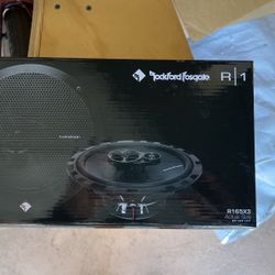 Rockford Fosgate R165X3 6.5” Full Range 3-Way- 45 Watts Rms, 90 Watts Peak, Grilles Included