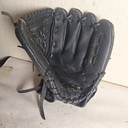 Mizuno Softball Glove, 12"