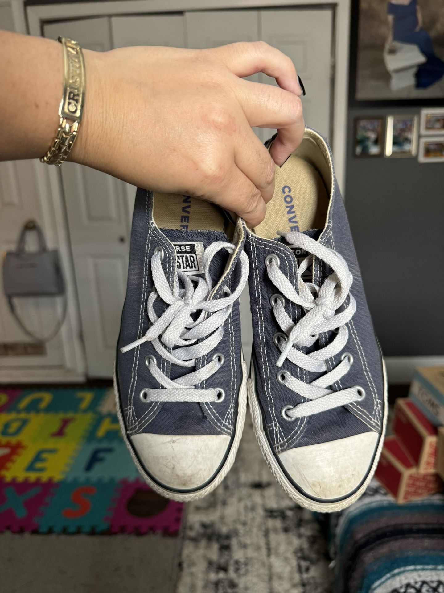 Converse