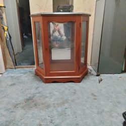 Lighted. Curio Cabinets