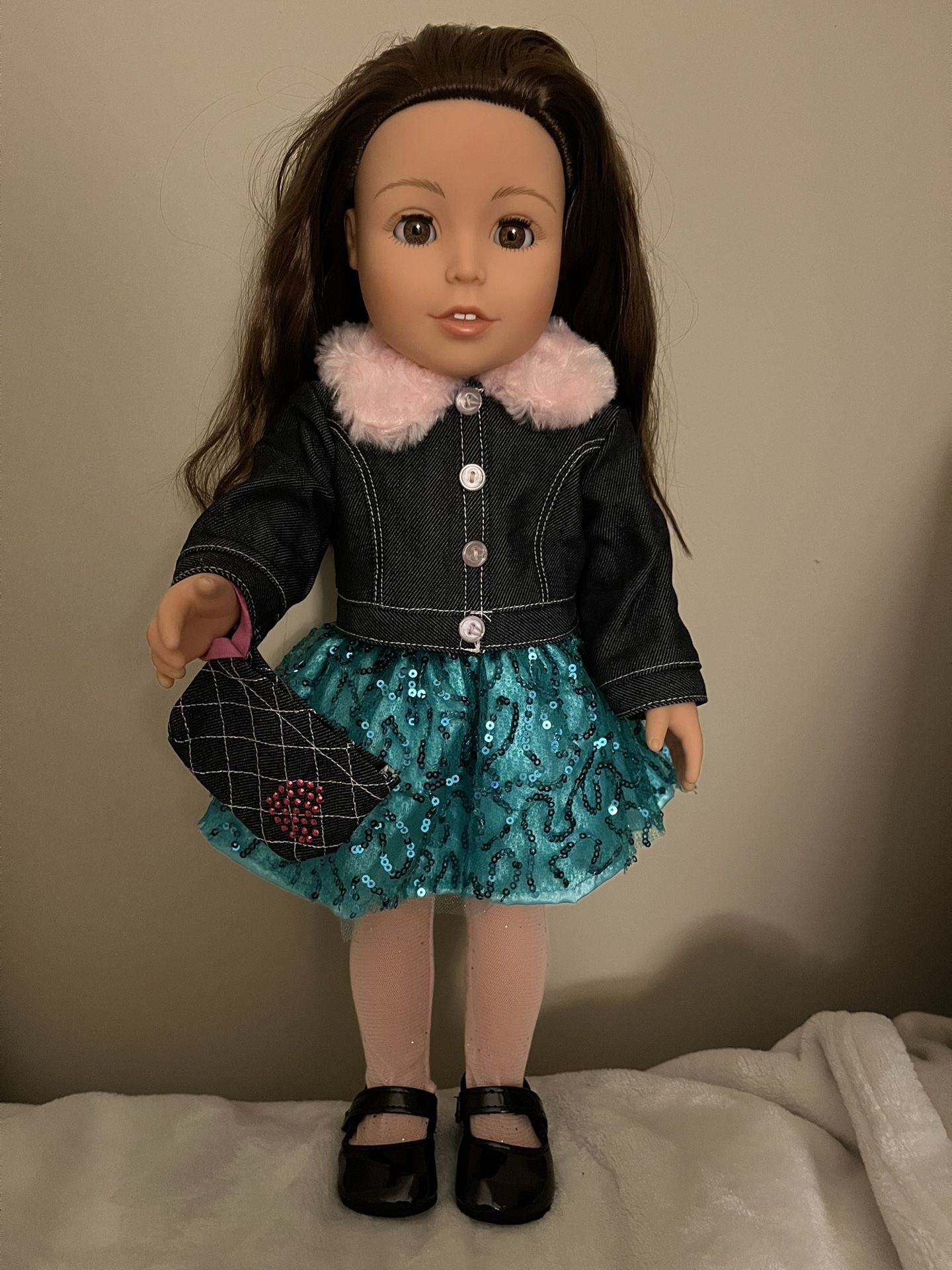 Emma Adora Amazing Girls Doll