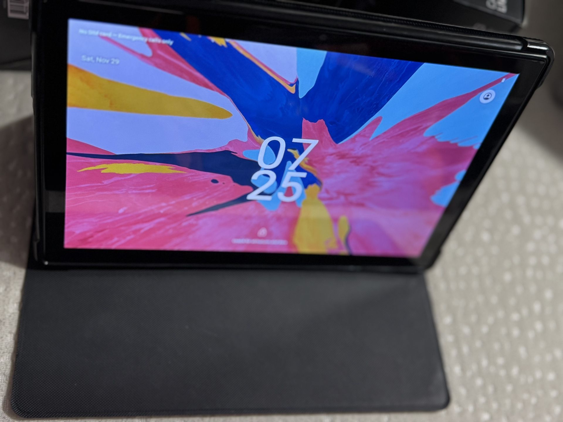 M9 Android Tablet – like new + Mystery Gift 🎁