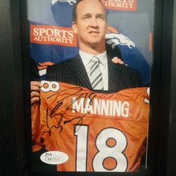 Peyton Manning Signed Denver Broncos Picture With JSA Certification 