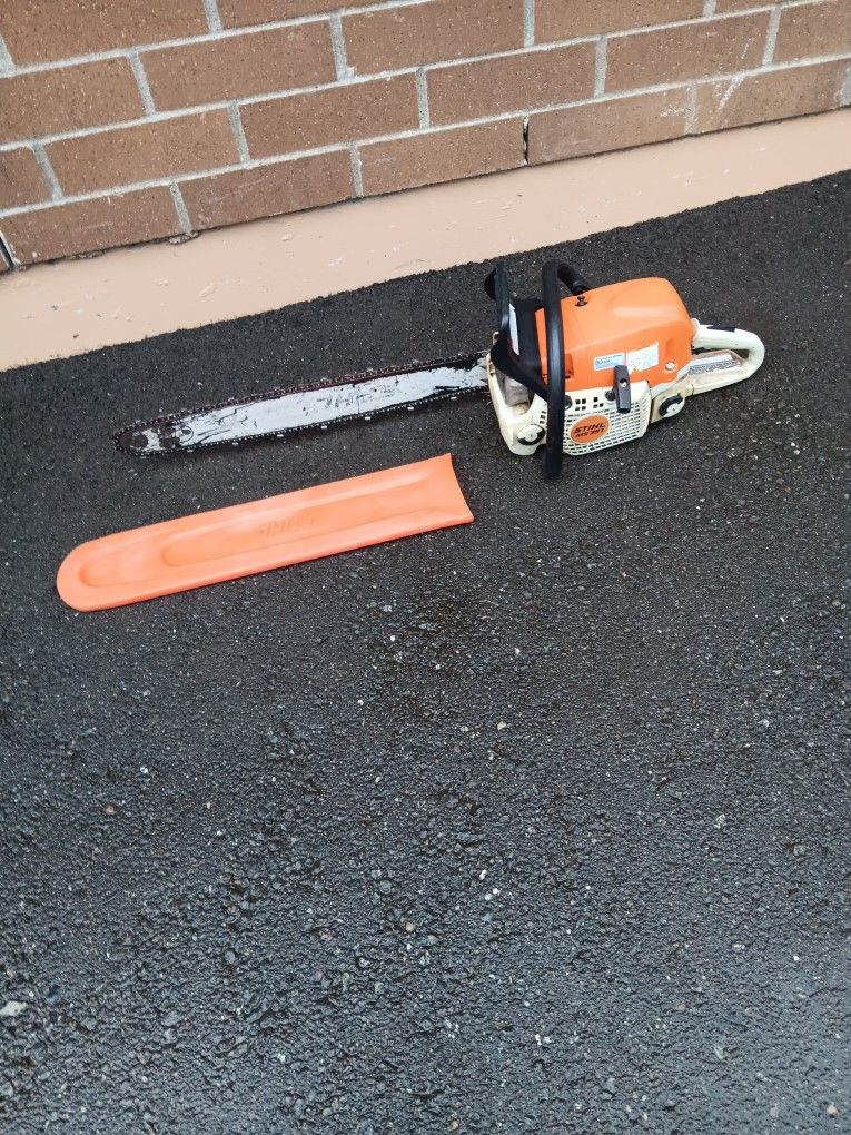 stihl chain saw with 25" bar model MS-391 runs great no trades