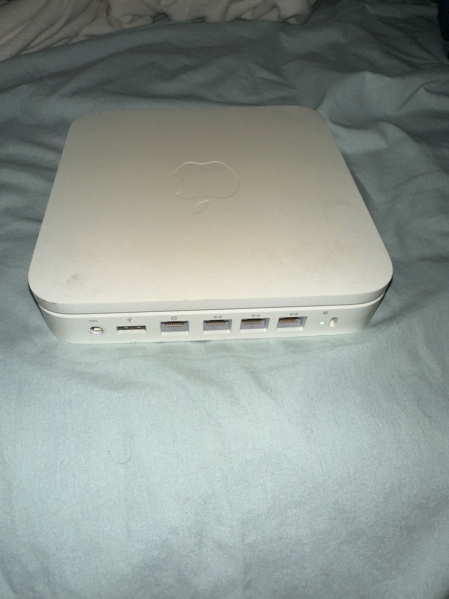 Apple AirPort Extreme Base Station 6th Gen A1521 Dual 802.11 Ac Wifi Router