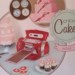 Cricut cake mini ~red