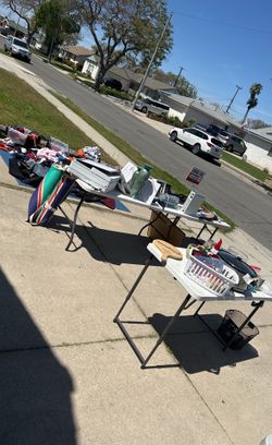 CURB ALERT- FREE-POST GARAGE SALE