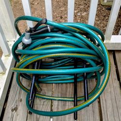 Water Hose With Sprayer 