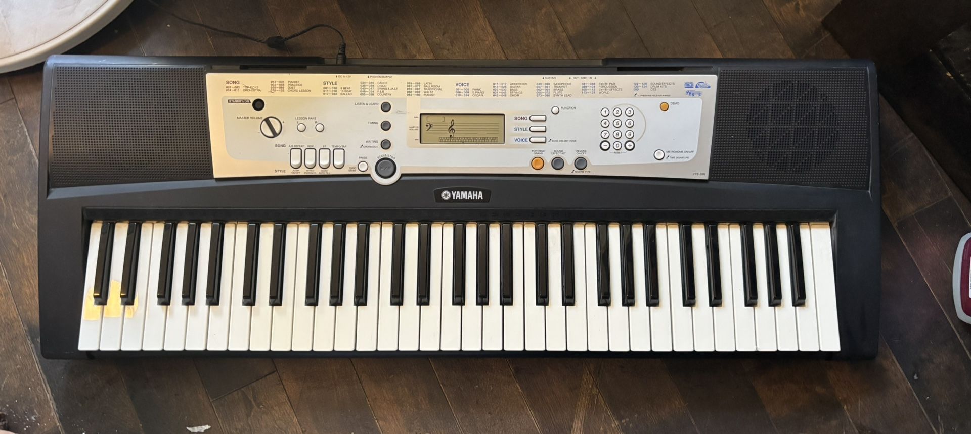 Yamaha YPT 200
