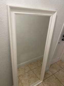 Espejo (65x29) $45