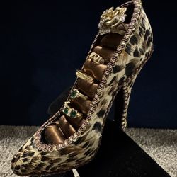 Cheetah Print High Heel  Ring Holder 