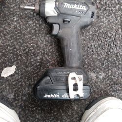 18v Makita Impact Drill