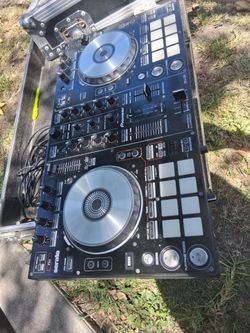 Pioneer seráto dj controller
