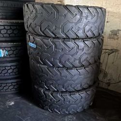 35 X 12.50 R20 Grippler Set of 4 Used Just Like New