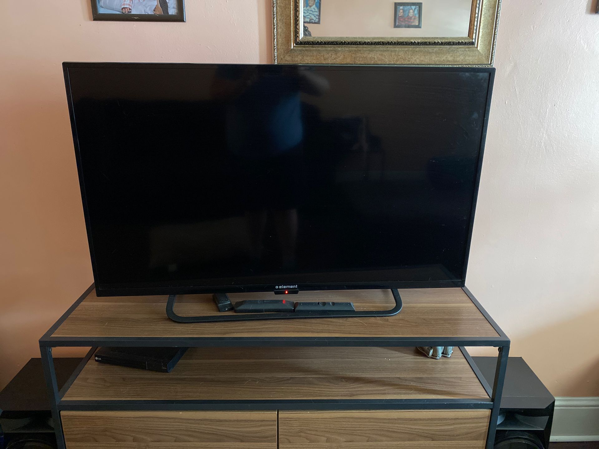element flat screen tv