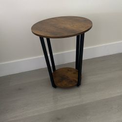 corner table