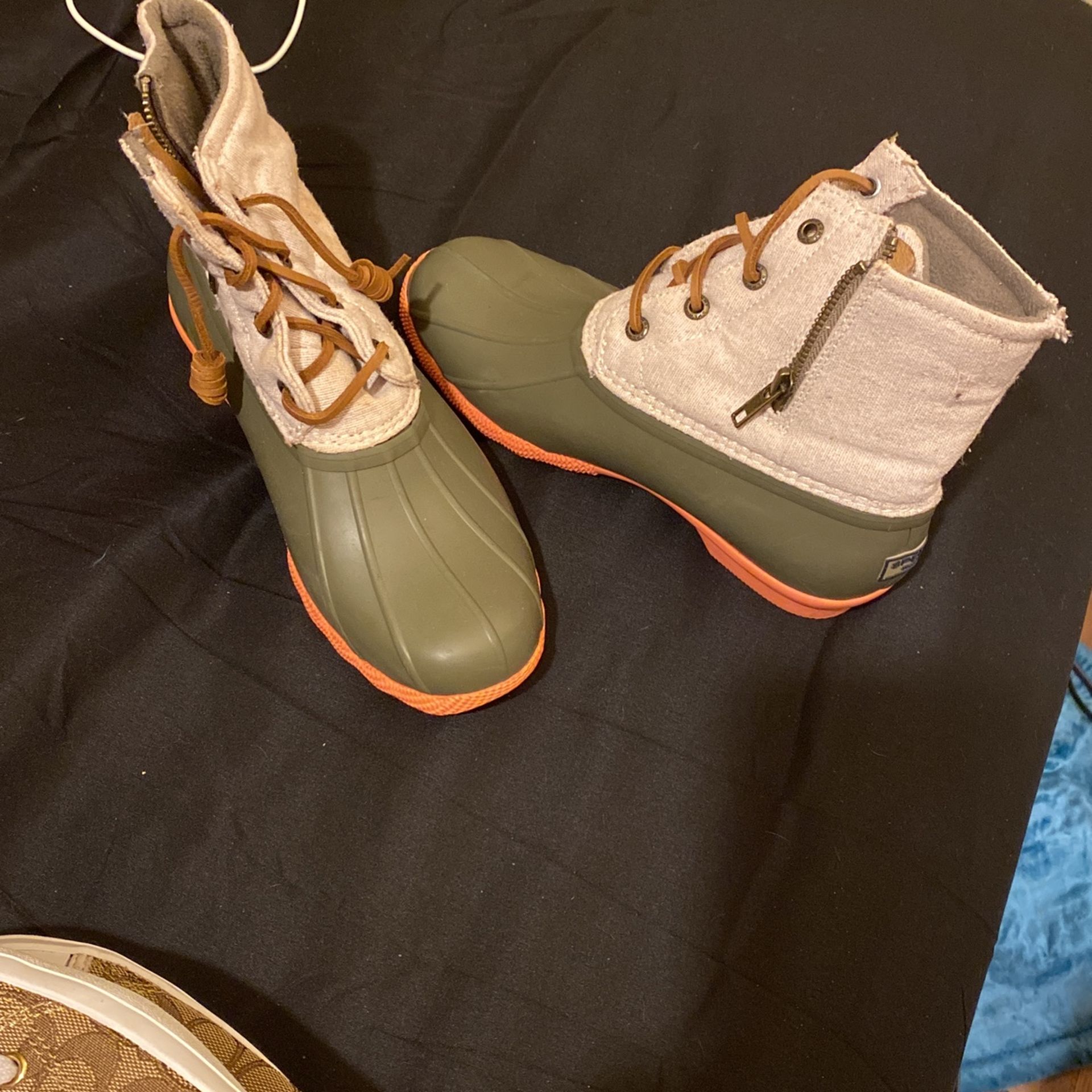 Size 6.5 Sperry Shoes