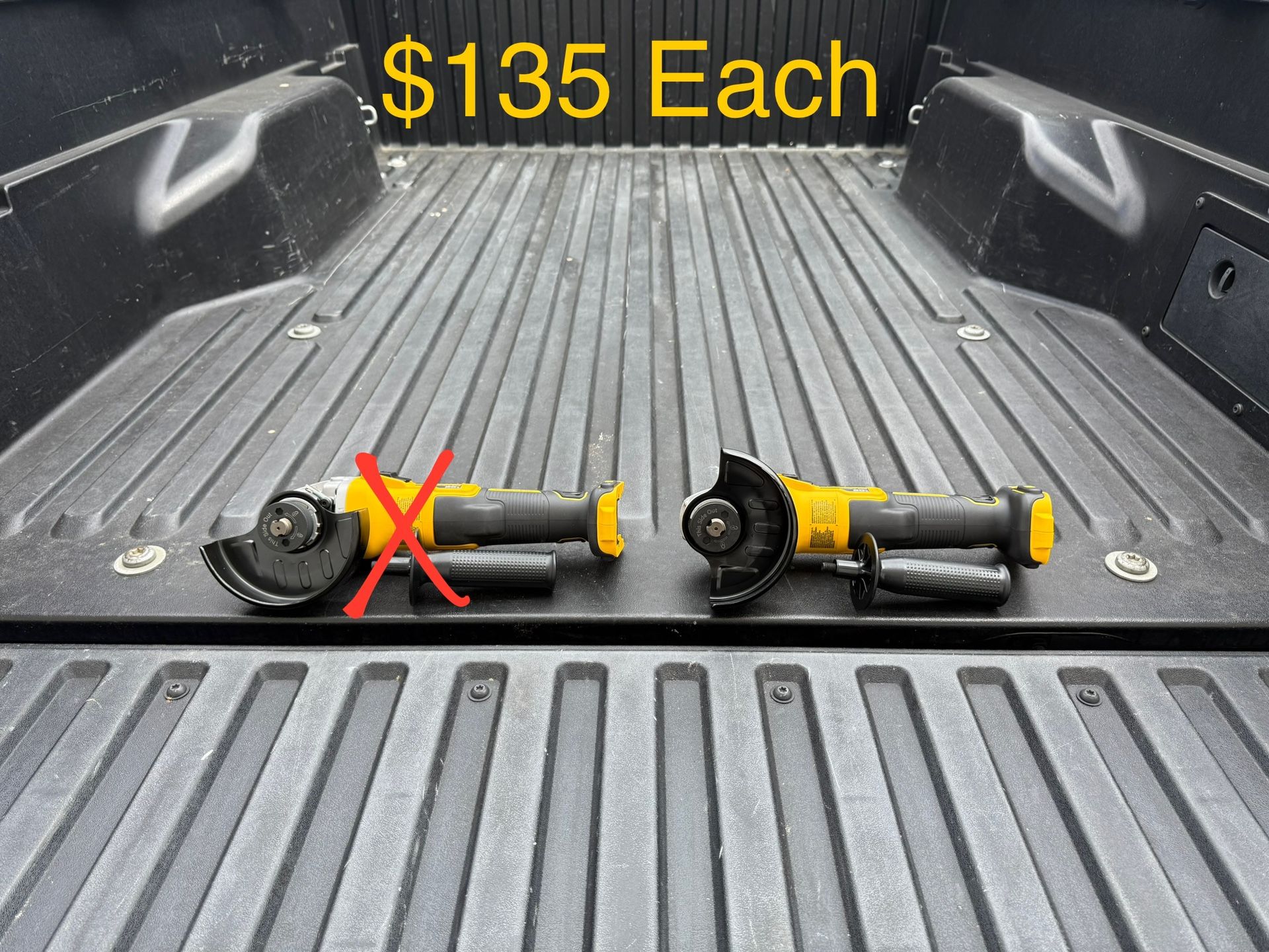 NEW DEWALT 20V MAX XR Cordless Brushless 4.5 in. Slide Switch Small Angle Grinder with Kickback Brake (Tool Only)