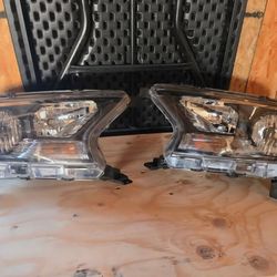 19.22 Ford Ranger Headlights  Oem