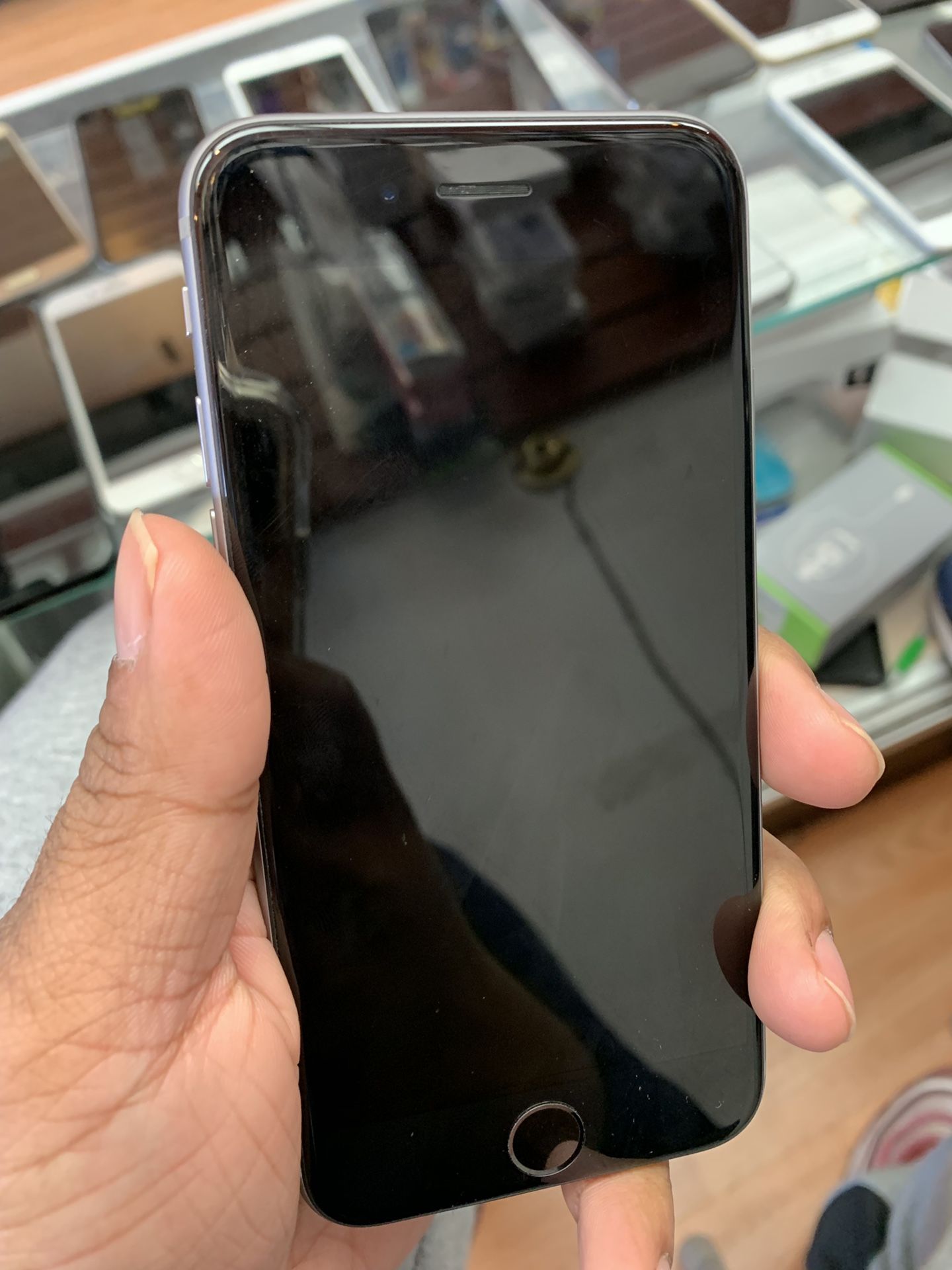 iPhone 6S Plus 64gb factory unlocked Mint
