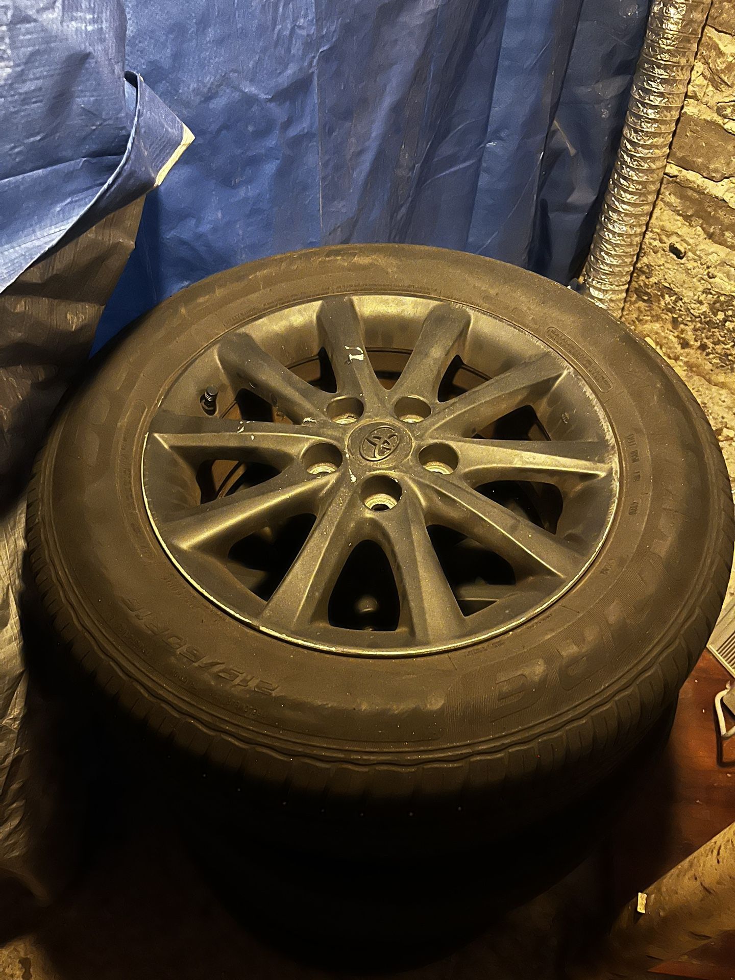 2010 Toyota Camry Oem Wheels Set (needs New Tires)