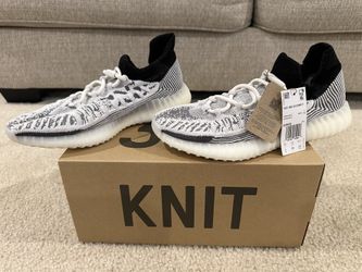 YEEZY 350 V2 CMPCT SLATE WHITE  Size 8 Brand new