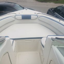 2004 Hydra Sport Family/fishing Boat With A Yamaha 225 Hp 20 Feet