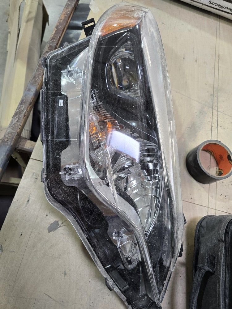 2014-16 Corolla Right Headlight