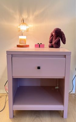 Bedside Table <3