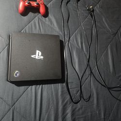 PS4 Slim And One Controller