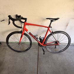 Giant Road Bike (Large) + Helmet + Shoes + Pump – Complete Setup