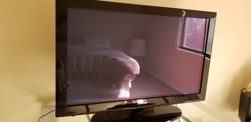 Samsung 42inch Plasma Tv With Free Roku Or Firestck!