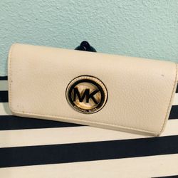 Michael Kors Leather Wallet 