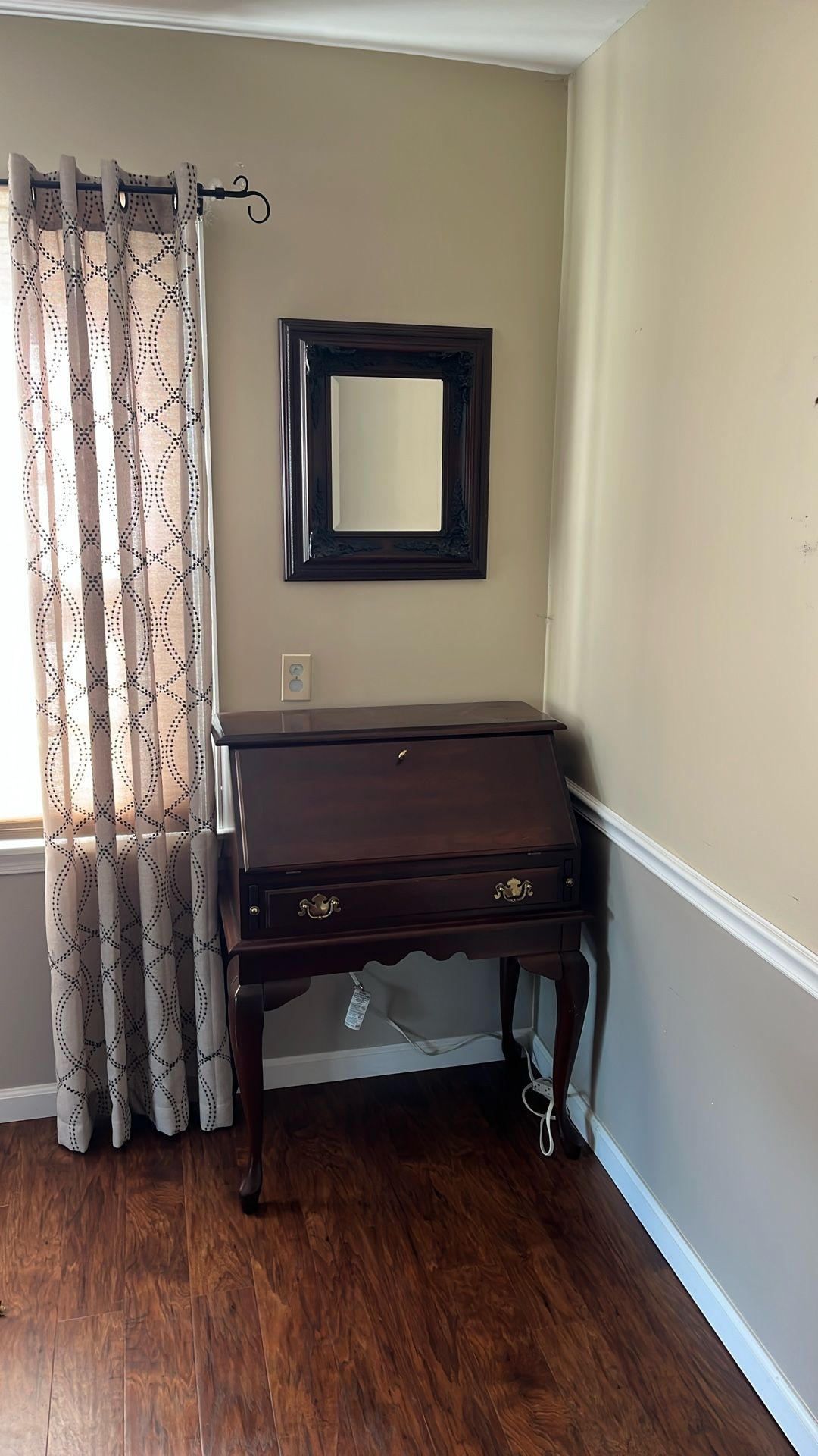 Desk And Mirror