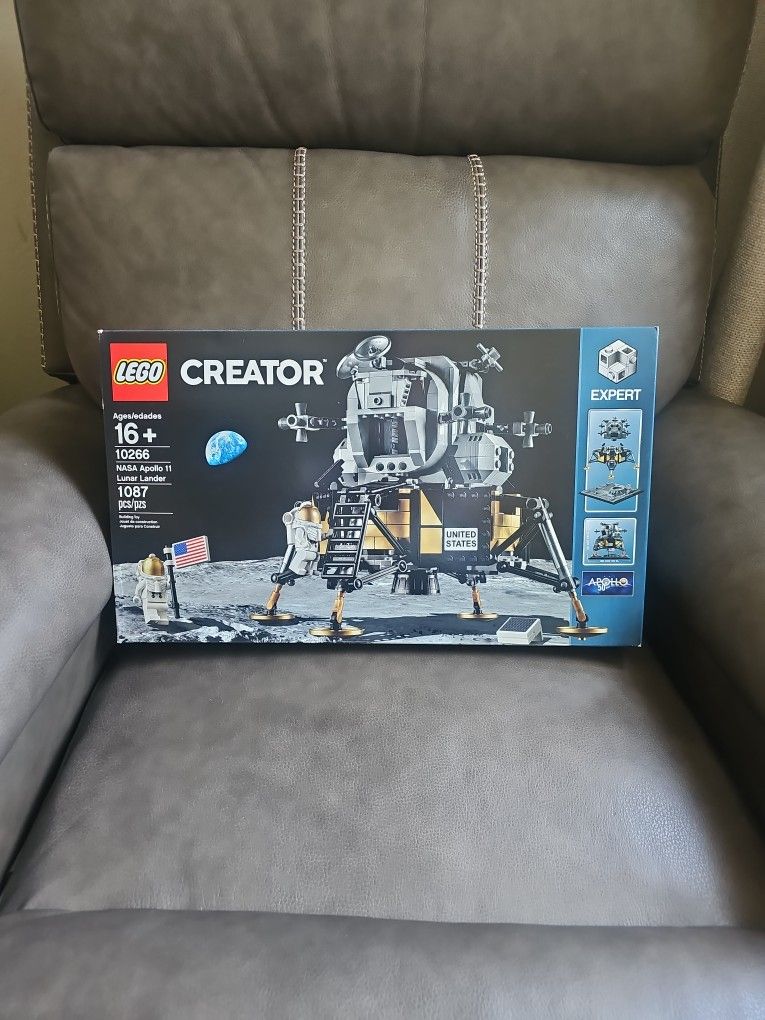 LEGO Creator Expert NASA Apollo 11 Lunar Lander 10266