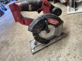 18 volts Milwaukee Fuel Circular Saw For Sale Works Great