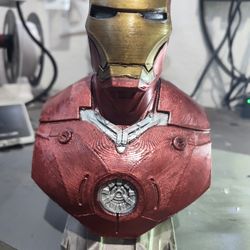 Bust Statue Of Iron Man Marvel 